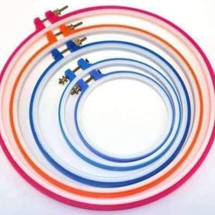 Round Plastic Embroidery Hoop – طارة تطريز بلاستيكية دائرية