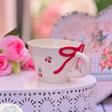 مج الفيونكة والكرز الأحمر