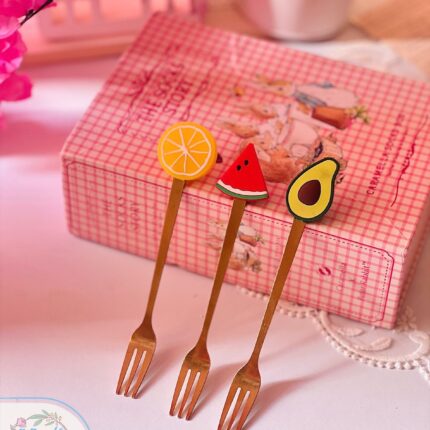 شوكة فواكهه أشكال مختلفة