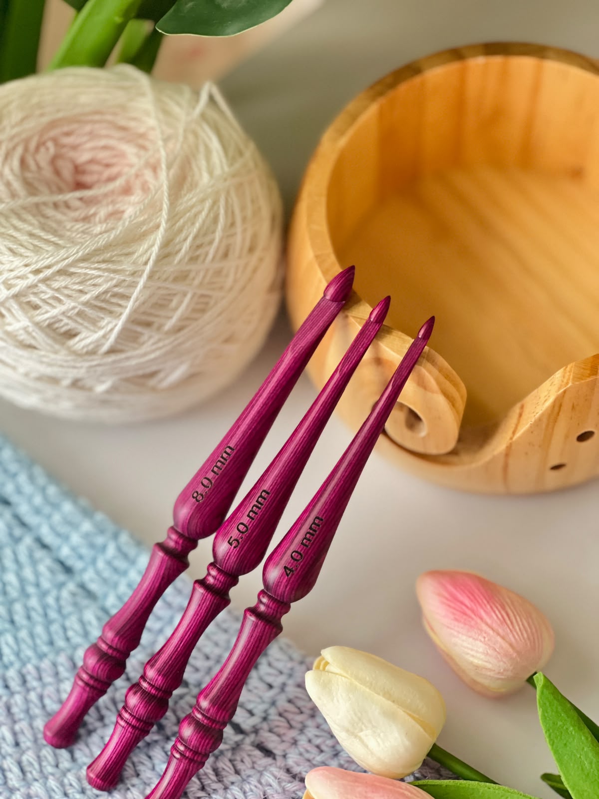 WhatsApp Image 2026-09-19 at 7.40.49 PM Wooden crochet hook vintage- ابرة كروشيه خشب عتيقة عنابي - Image 1